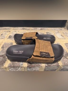 🌊 High Tide Carbon Series Slides – Men’s Size 8 | Brown/Black Comfort Sandals 🌊